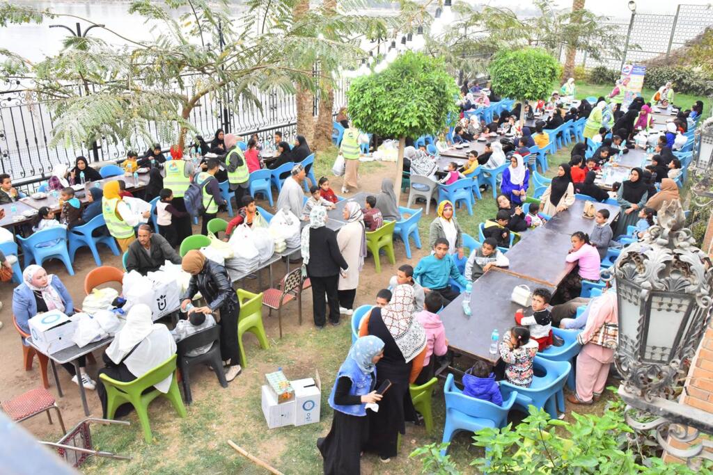 محافظ أسيوط يشارك في حفل الإفطار الجماعي والليلة الرمضانية لأكثر من 1000 طفل من الأيتام وذوى الهمم