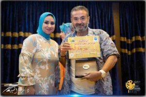 تكريم فنان الكاريكاتير خالد كامل على هامش فعاليات ملتقى “المروج” بسموحة