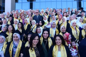 فرحه عارمة لطلاب طب سوهاج خلال حفل تخرجهم