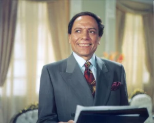 فى عيد ميلاد الزعيم .. عادل إمام في محطات بارزة خلال مشواره الفنى