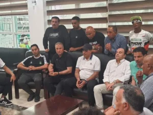 عادل شكل يقود جلسة مصالحة بين “العشري” وروابط الجماهير