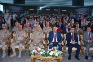 رئيس جامعة دمياط وقائد قوات الدفاع الشعبي والعسكري يشهدا الندوة التثقيفيه بجامعة دمياط