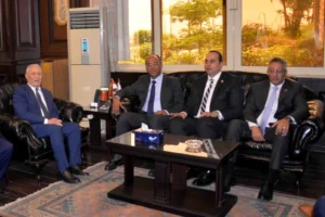 محافظ الأقصر يستقبل رئيس الهيئة العامة للرعاية الصحية ووفد صحة الشيوخ