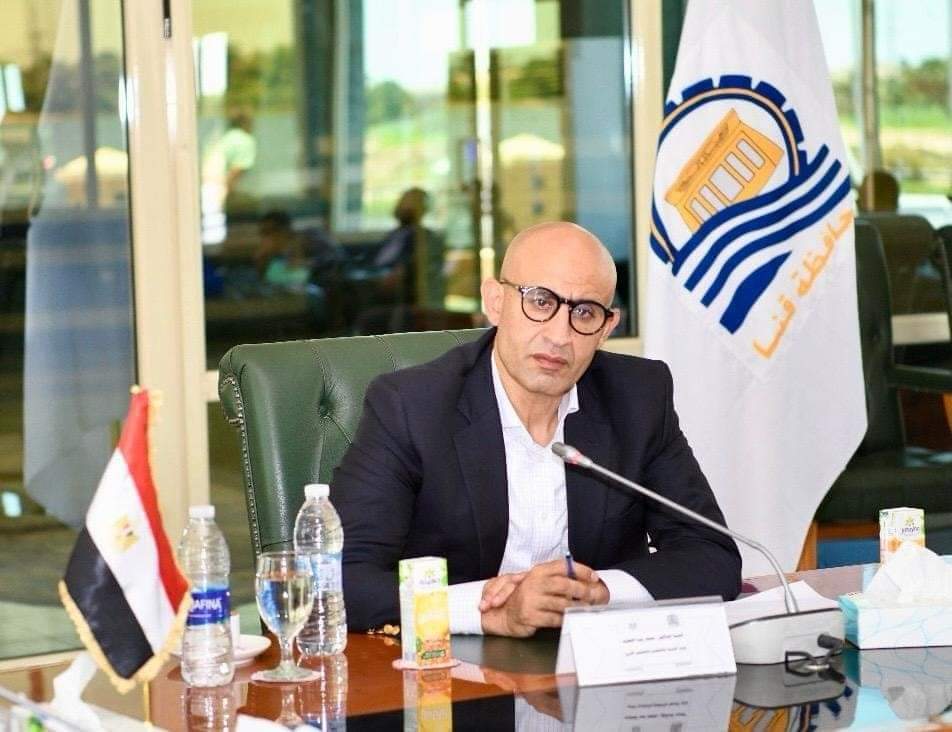 وزير التعليم يعقد لقاءًا بمديرى مديريات التربية والتعليم ومديرى الإدارات والمدارس بمحافظات قنا وسوهاج والأقصر وأسوان