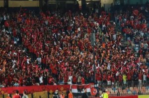 أوتوبيسات مجانية لنقل جماهير الأهلي إلى الإسكندرية غدًا لمساندة الفريق أمام