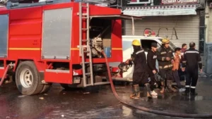 السيطرة على حريق 12 محلا بمول الجمالية بمحيط مسجد الحسين