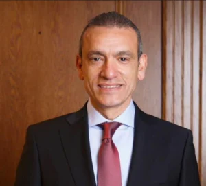 الطيار محمد عليان رئيساً لشركة مصر للطيران للخطوط الجوية