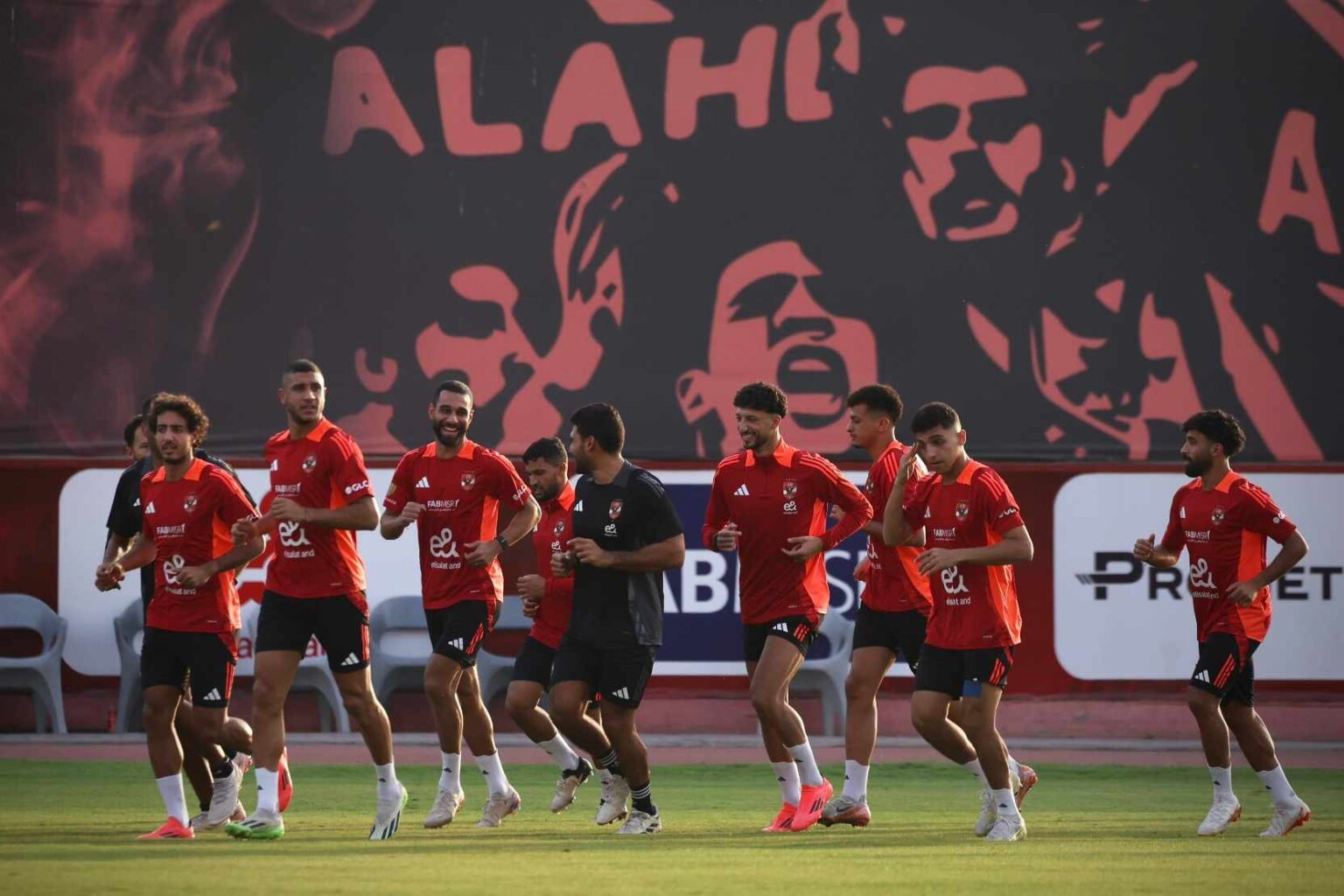 الأهلي يواصل تدريباته استعدادًا للقاء جورماهيا.. وكولر يجتمع مع الجهاز المعاون