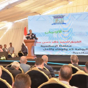 وزير البترول والثروة المعدنية ومحافظ الإسكندرية يفتتحان مشروع إعادة تأهيل ٦٠ منزل بقرية الروضة ٤٥ وقرية الوفاء والأمل بالعامرية ثان