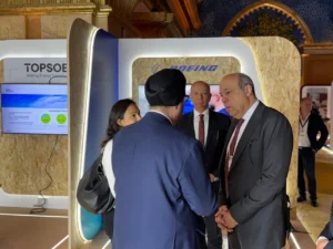 ️مع ختام فعاليات ندوة الإيكاو للطيران المستدام بأبوظبي ️لقاءات ثنائية عقدها وزير الطيران المدني لتعزيز التعاون الدولي فى مجال صناعة النقل الجوي