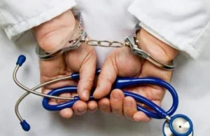 طبيبة تجميل بشهادة مزورة.. ضبط سيدة لانتحالها صفة طبيبة وإدارتها عيادة دون ترخيص بالجيزة
