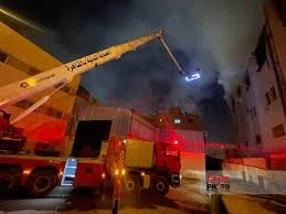 حريق ضخم يلتهم مصنع أثاث بالقطامية دون إصابات بشرية