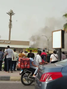 حريق مفاجئ بجوار مسجد الحمد في التجمع الخامس.. واستجابة سريعة تُنقذ الموقف