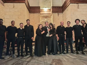 أمسية “عبد الحليم حافظ” في قصر بشتاك: دموع هاني عصمت وأصوات تخطف الألباب بقلم:يوستينا ألفي