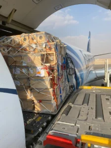 مصر للطيران للشحن الجوي تنجح في نقل شحنة حساسة من النحل الحي لأول مرة إلى مطار الباحة بالممكة العربية السعودية