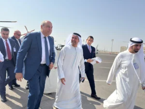 وزير الطيران المدني يترأس وفدًا رفيع المستوى في زيارة رسمية لأبوظبي لتعزيز التعاون المشترك بين مصر والإمارات في مجالات الطيران المدني