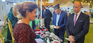 تحت شعار «صُنِع في قنا»..  وكيل وزارة التموين بقنا يفتتح مبادرة «بازاري» لإحياء الصناعات التراثية واليدوية•