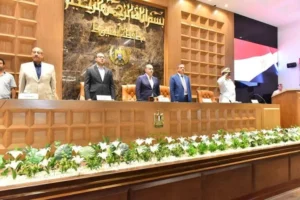 محافظ أسيوط يترأس المجلس التنفيذي ويؤكد إجراءات صارمة ضد المركبات غير الآمنة