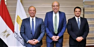 وزير الطيران المدني يشهد توقيع بروتوكول تعاون بين سلطة الطيران المدني والإدارة المركزية لحوادث الطيران لتعزيز منظومة السلامة الجوية