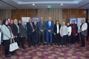 تحت وزير الطيران المدني  تكريم مهندسي مصر للطيران للصيانة والأعمال الفنية لجهودهم المتميزة في تحديث أسطول طائرات إيرباص A320 