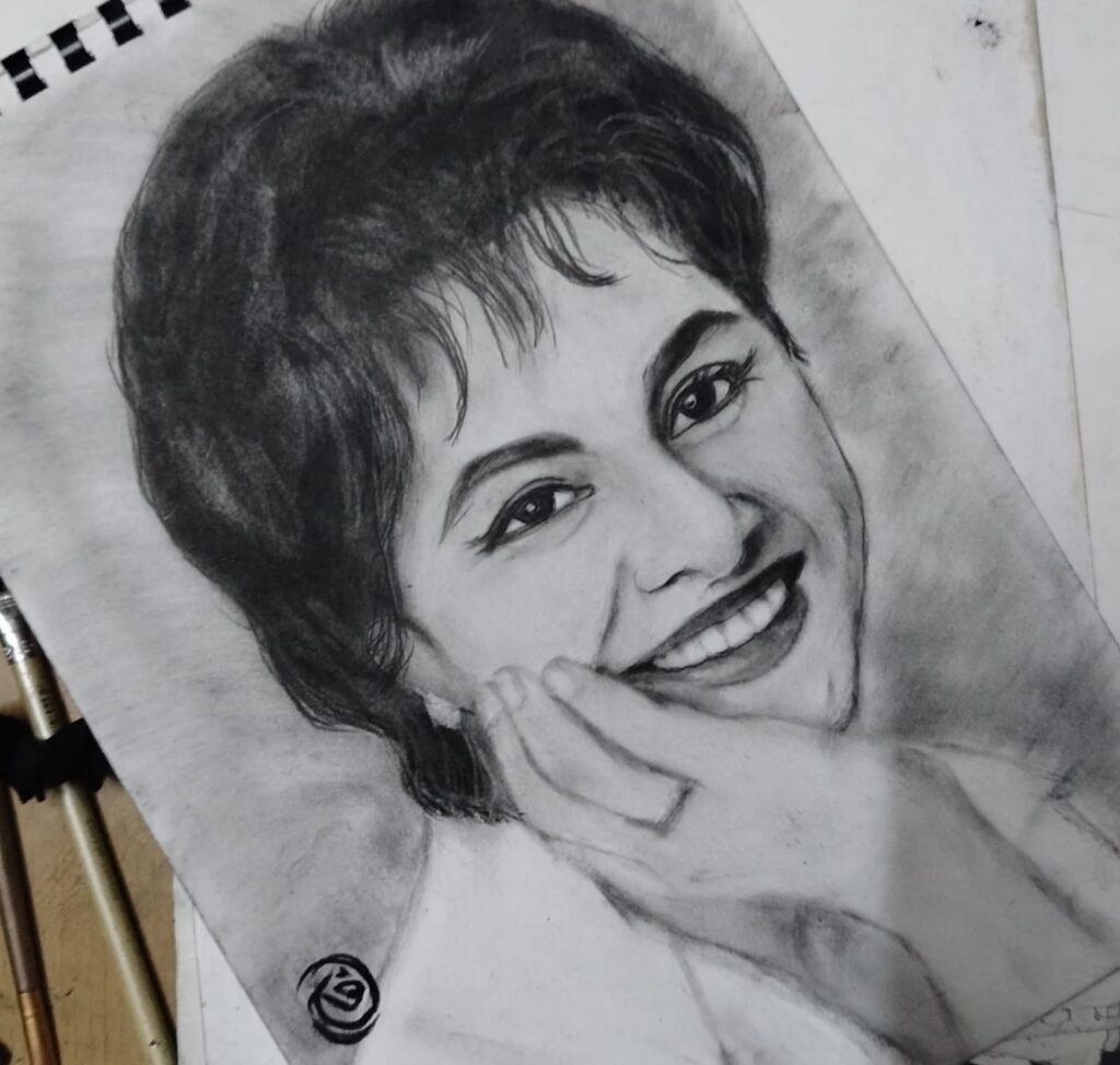 هاجر رفاعي.. فنانة تشكيلية تصنع بصمتها الفنية منذ الطفولة