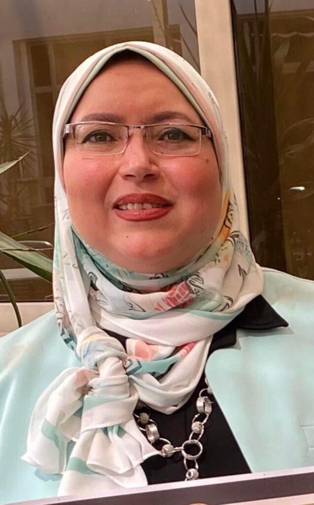 غريب حتى عن ذاتك