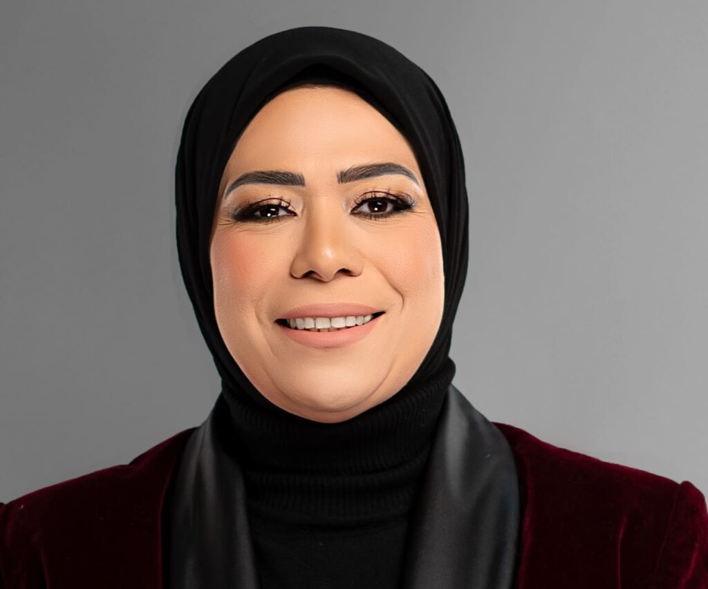 المستشارة أميرة همام تكتب هو إيه الفرق في الأداء والإهانة؟ وليه الكيل بمكيالين؟